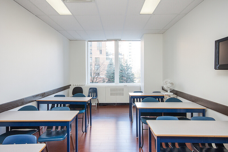 Toronto 多倫多語言學校 教室