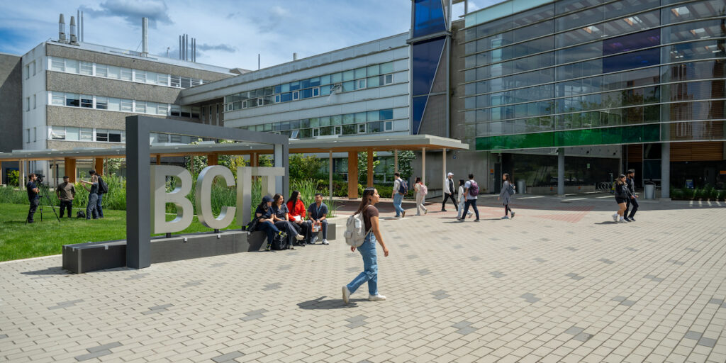 加拿大 BCIT 飛機維修文憑｜實務導向高需求職涯✈️🌈 — GLC 鉅霖國際留遊學