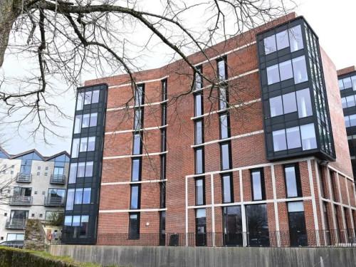 2026 CES 語言學校 最新優惠全解析|英國、愛爾蘭、加拿大遊學折扣+住宿方案一次看