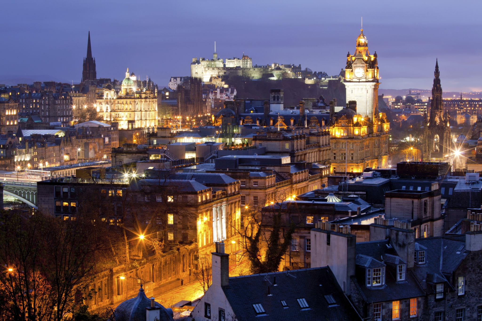 2026 CES 語言學校 最新優惠全解析|英國、愛爾蘭、加拿大遊學折扣+住宿方案一次看